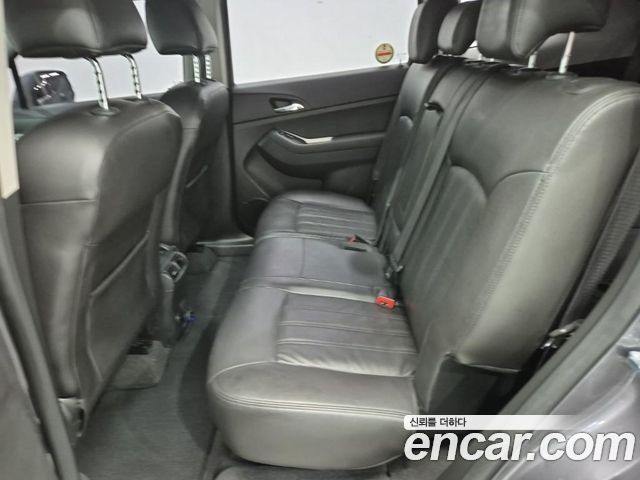 Chevrolet Korea Orlando — interior