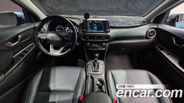 Hyundai Kona — interior