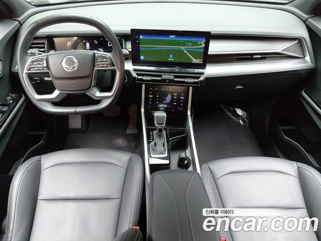 KG Mobility Torres — interior