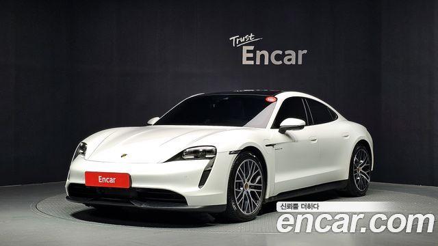 Porsche Taycan — exterior