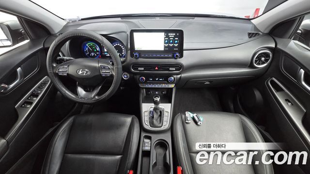 Hyundai Kona — interior