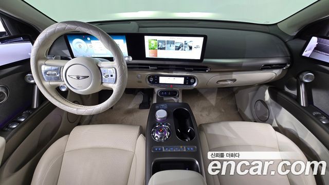 Genesis GV60 — interior