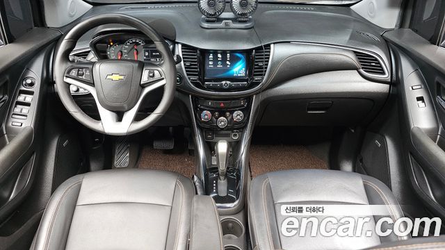 Chevrolet Korea Trax — interior