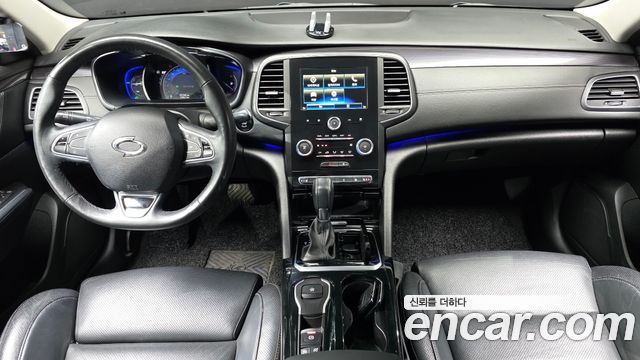 Renault Korea SM6 — interior