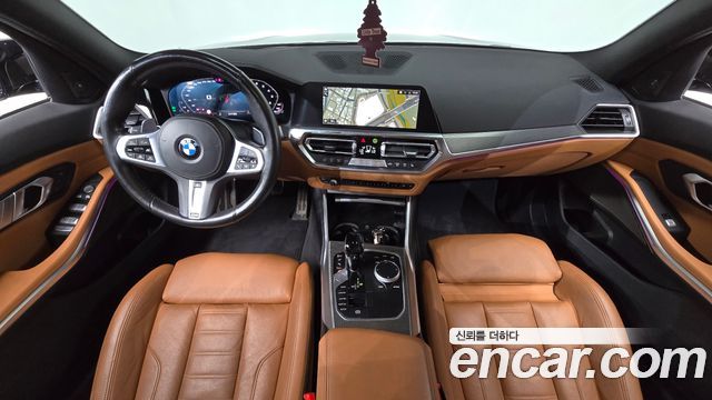 BMW 3 Series — interior
