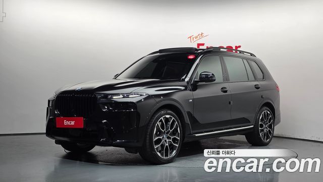 BMW X7 — exterior