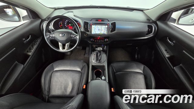 Kia Sportage — interior