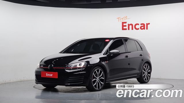 Volkswagen Golf — exterior