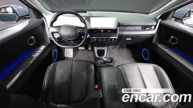 Hyundai IONIQ 5 — interior
