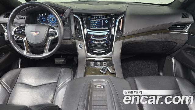 Cadillac Escalade — interior