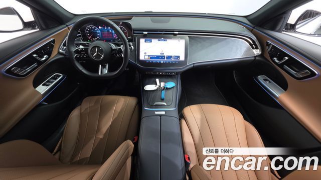 Mercedes-Benz E-Class — interior