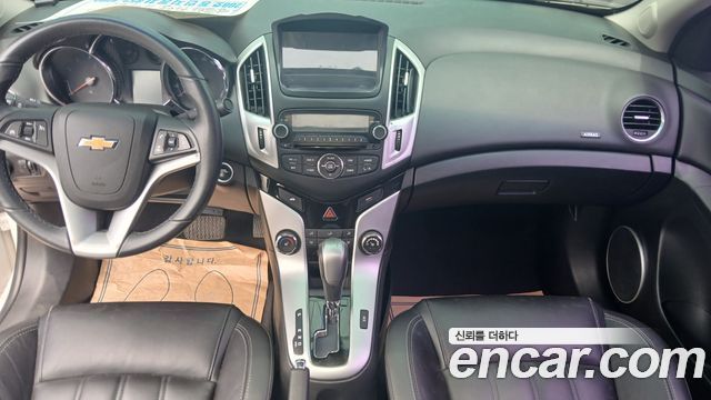 Chevrolet Korea Cruze — interior