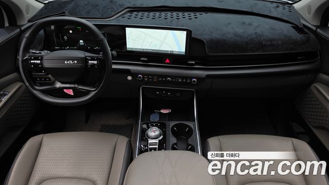 Kia Carnival — interior