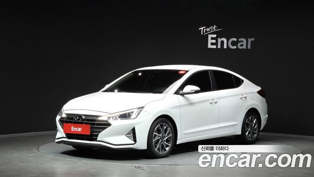 Hyundai Avante — exterior