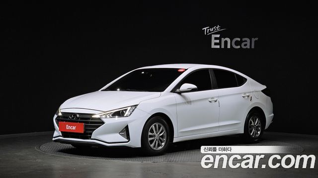 Hyundai Avante — exterior