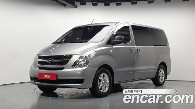 Hyundai Starex — exterior
