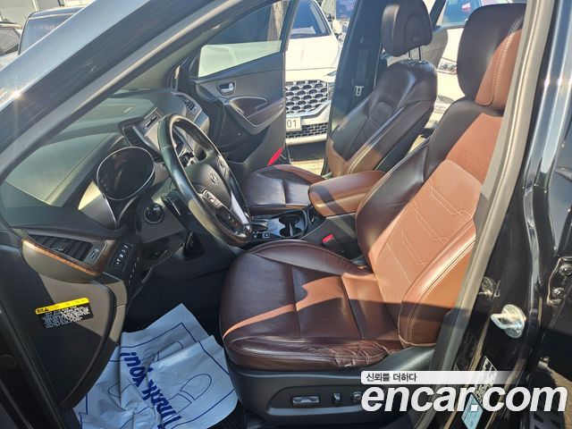 Hyundai Maxcruz — interior