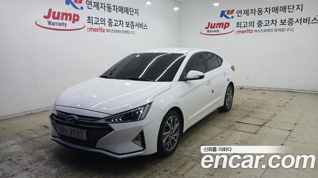 Hyundai Avante — exterior