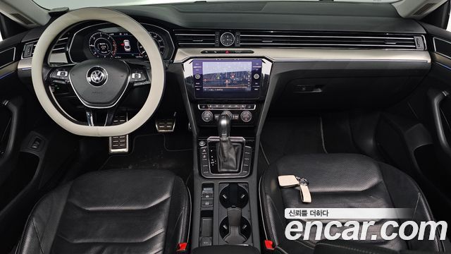 Volkswagen Arteon — interior