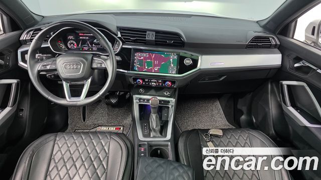 Audi Q3 — interior