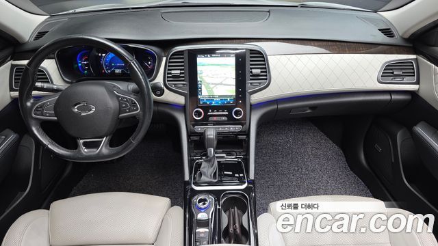 Renault Korea SM6 — interior