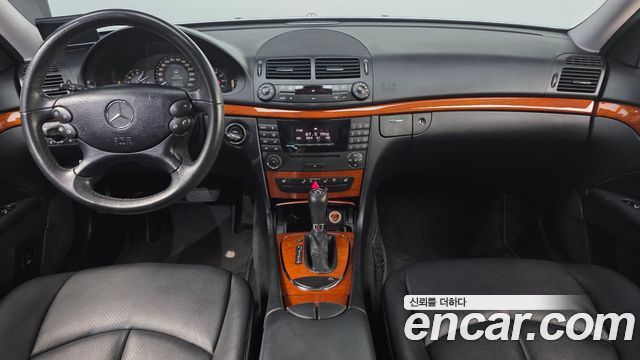 Mercedes-Benz E-Class — interior