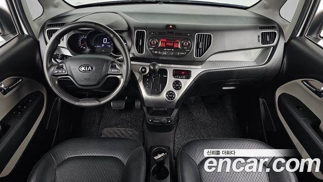 Kia Ray — interior
