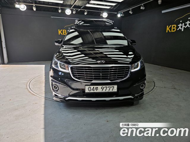 Kia Carnival — exterior