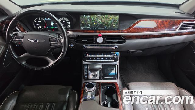 Genesis EQ900 — interior