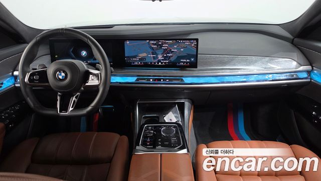 BMW 7 Series — interior