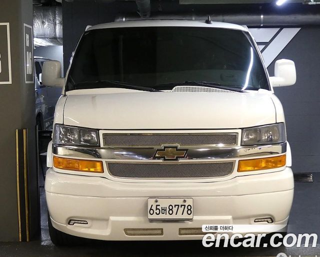 Chevrolet Express Van — exterior