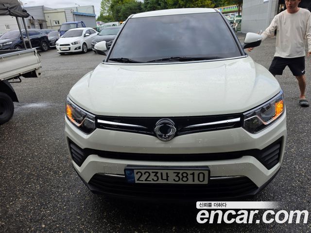 KG Mobility Tivoli — exterior
