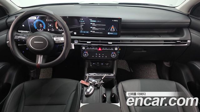 Hyundai Tucson — interior