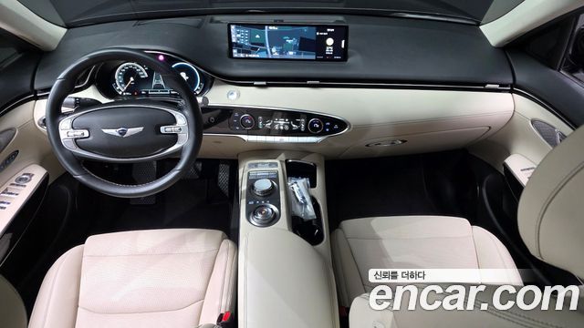 Genesis GV70 — interior