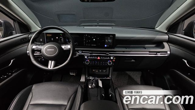 Hyundai Tucson — interior
