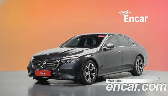Mercedes-Benz E-Class — exterior