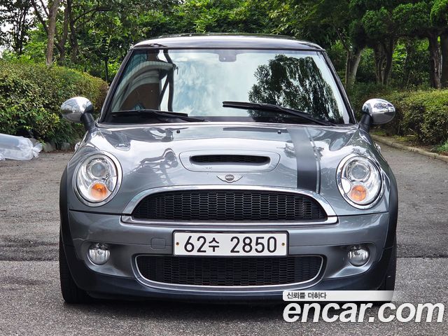 MINI Cooper — interior