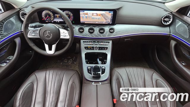 Mercedes-Benz CLS-Class — interior
