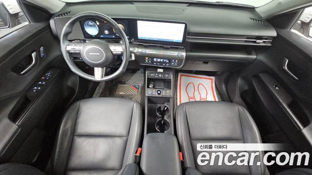 Hyundai Kona — interior
