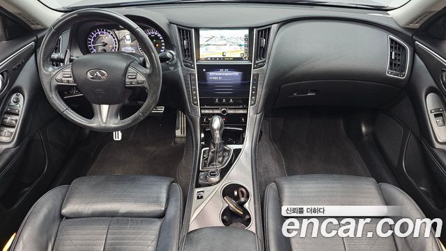 Infiniti Q50 — interior