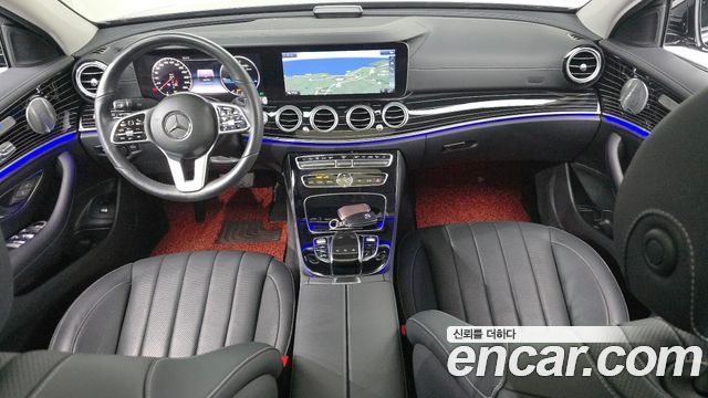 Mercedes-Benz E-Class — interior