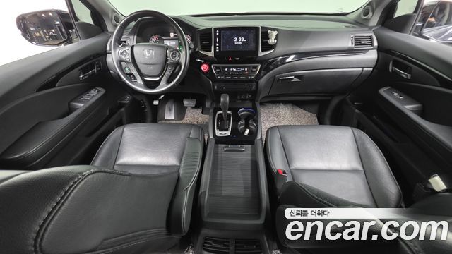 Honda Pilot — interior