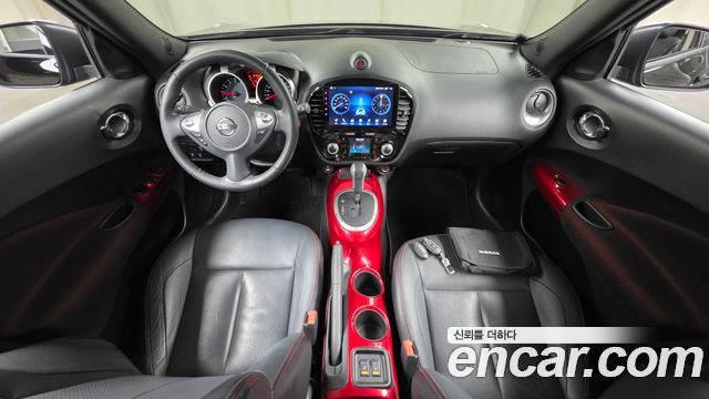 Nissan Juke — interior