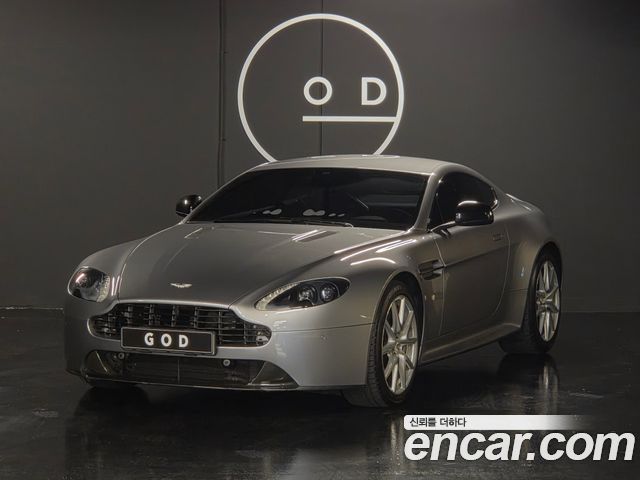 Aston Martin Vantage — exterior