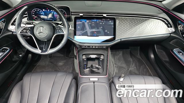 Mercedes-Benz E-Class — interior