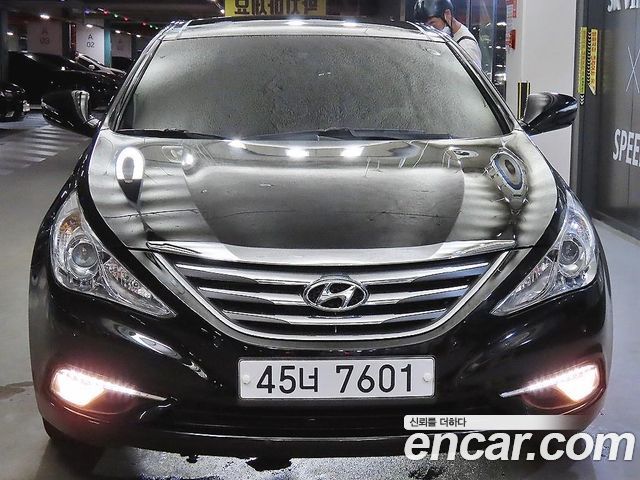 Hyundai Sonata — exterior
