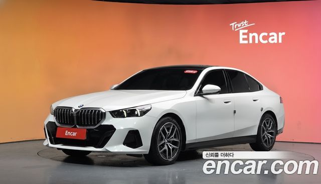 BMW 5 Series — exterior
