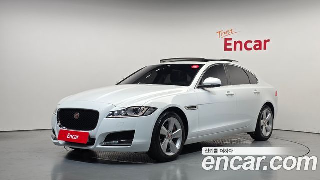 Jaguar XF — exterior