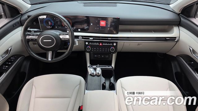 Hyundai Tucson — interior