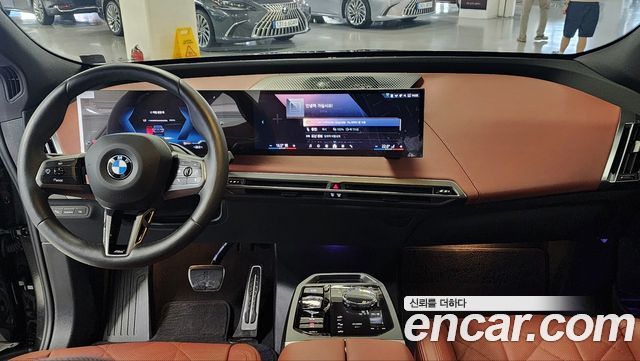 BMW iX — interior